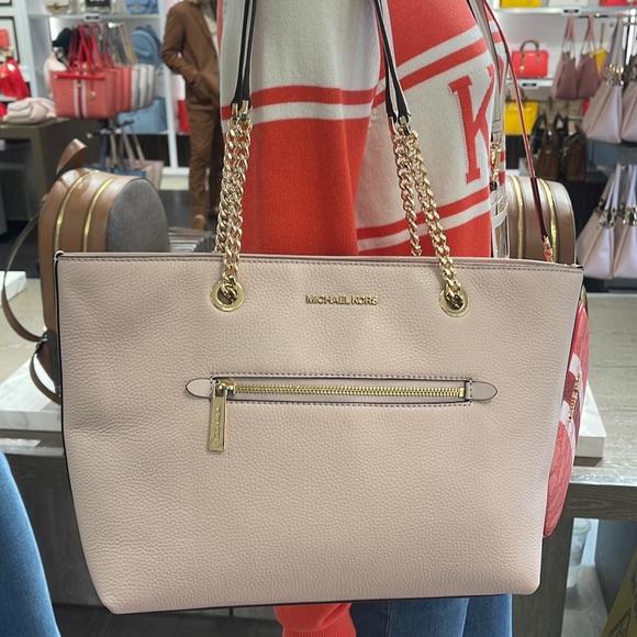 MICHAEL KORS
Jet Set Medium Front Zip Pebbled Leather Chain Tote 
Powder Blush - Picture 7 of 16